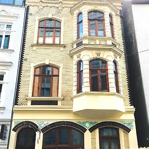 Appartement Jugendstilhaus Riverside City Fuer Urlaub Und Business BRE