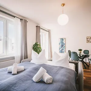 Appartement Sadebo Mit Terrasse Oder Balkon Lübeck